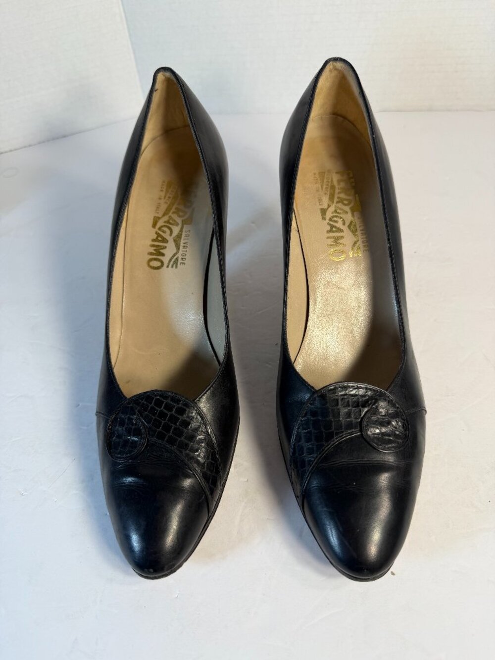Women's size 9 Salvatore Ferragamo Heels